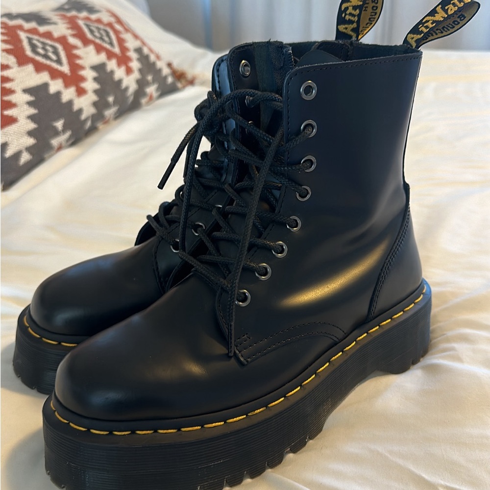 Dr. Marten Jadon Platform Boots women’s size 9